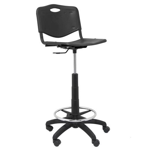 TABURETE PIQUERAS Y CRESPO ROBLEDO GIRATORIO REGULABLE EN ALTURA ESTRUCTURA NEGRA RUEDAS NYLON ARO CROMADO ASIENTO Y RESPALDO PVC NEGRO